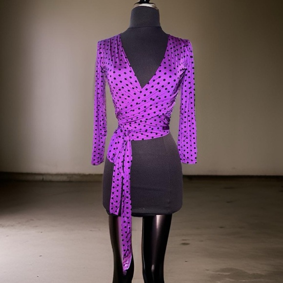 Discount Universe Crossover tie top - Picture 8 of 8